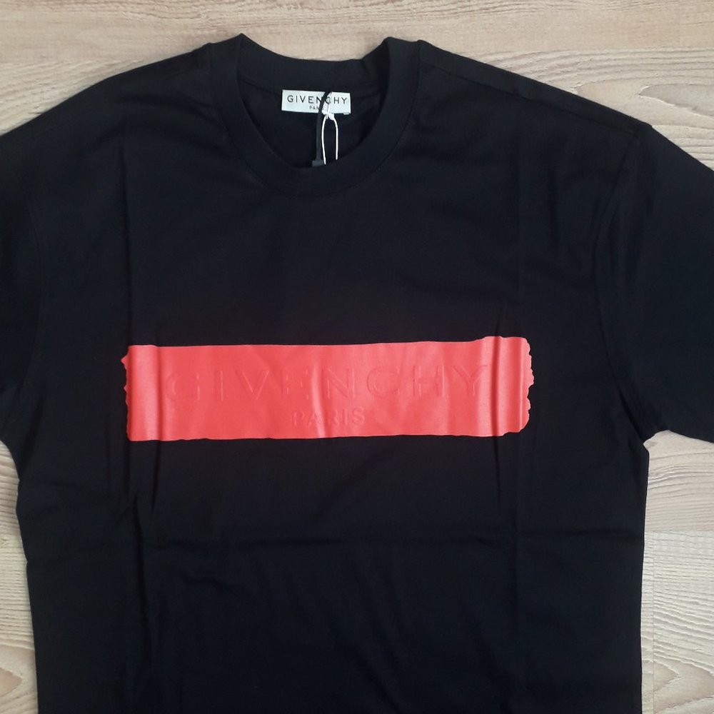 Givenchy men tee